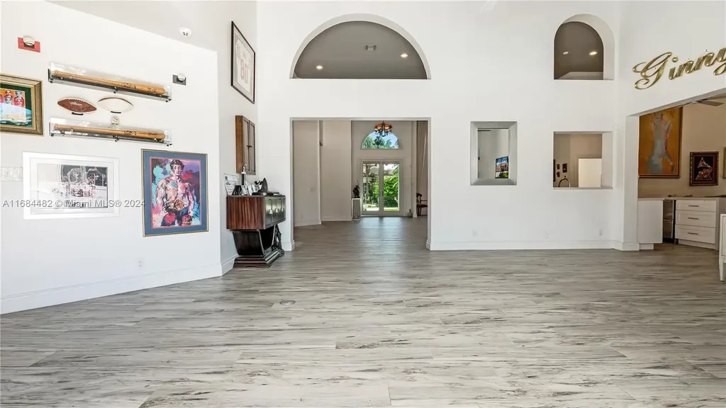 34 Pelican Drive Fort Lauderdale FL 33301