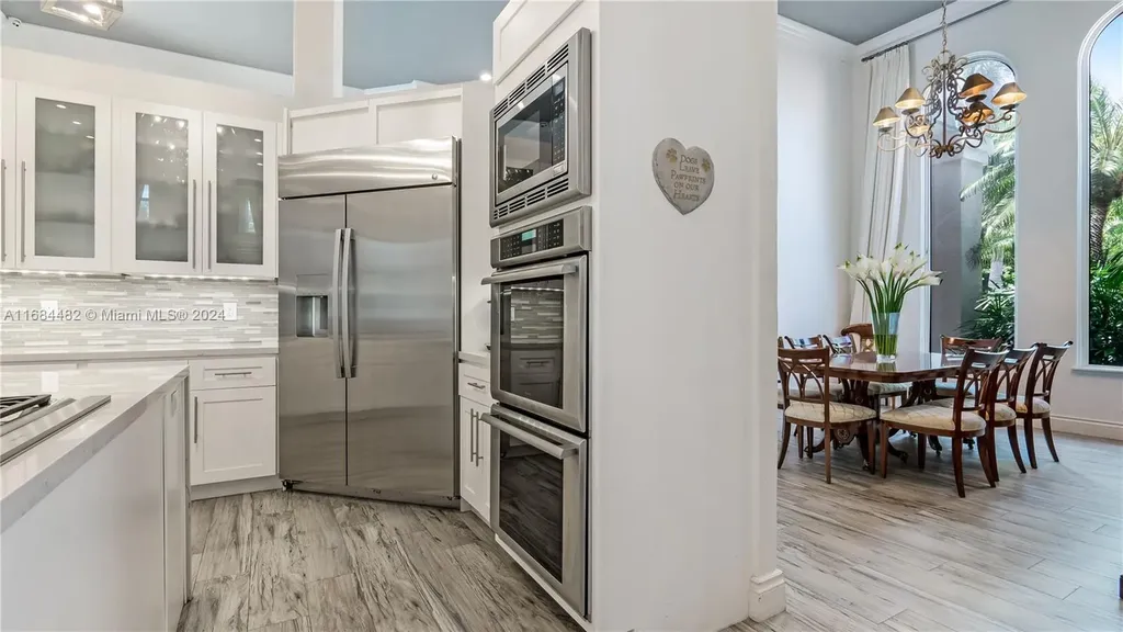 34 Pelican Drive Fort Lauderdale FL 33301