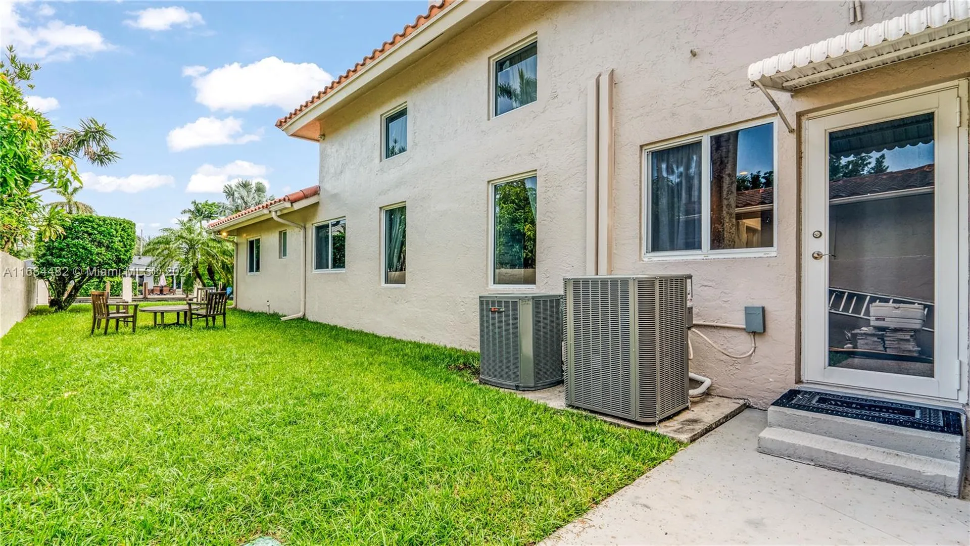 34 Pelican Drive Fort Lauderdale FL 33301