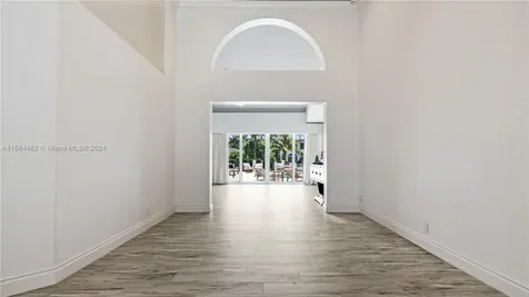 34 Pelican Drive Fort Lauderdale FL 33301