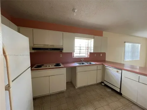 239 NW 57th Court Miami FL 33126