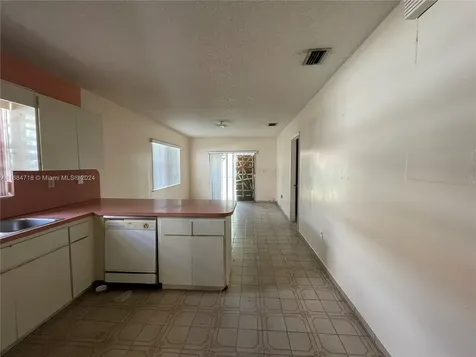 239 NW 57th Court Miami FL 33126