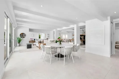 945 Mariner Drive Key Biscayne FL 33149