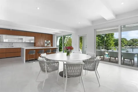 945 Mariner Drive Key Biscayne FL 33149
