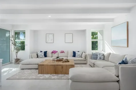 945 Mariner Drive Key Biscayne FL 33149