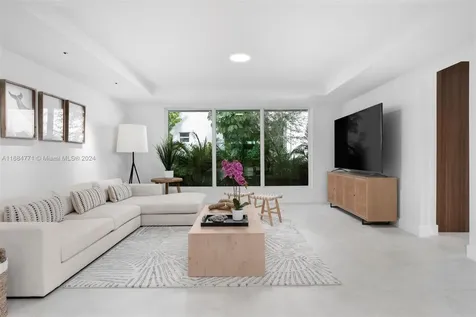945 Mariner Drive Key Biscayne FL 33149