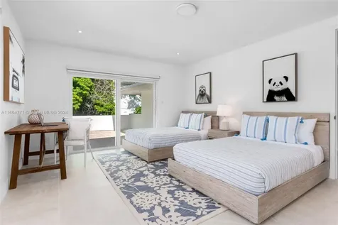 945 Mariner Drive Key Biscayne FL 33149
