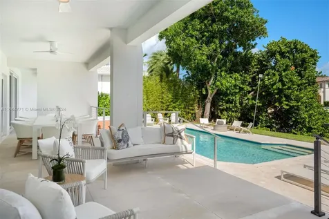 945 Mariner Drive Key Biscayne FL 33149