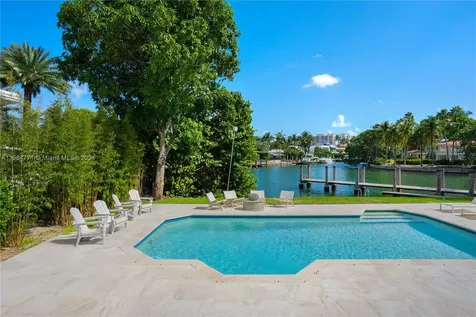 945 Mariner Drive Key Biscayne FL 33149