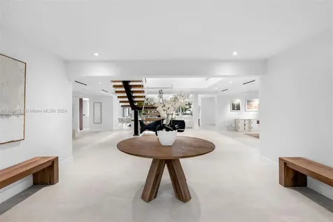 945 Mariner Drive Key Biscayne FL 33149