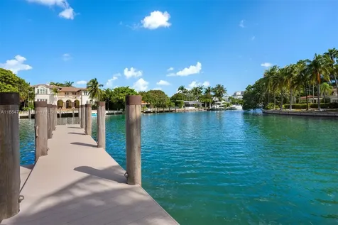 945 Mariner Drive Key Biscayne FL 33149