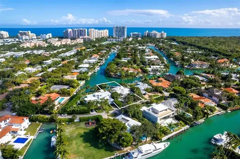945 Mariner Drive Key Biscayne FL 33149