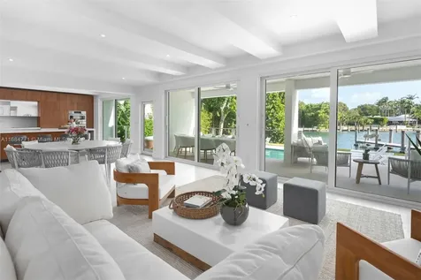 945 Mariner Drive Key Biscayne FL 33149