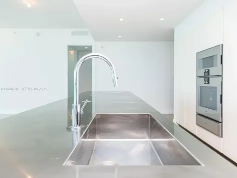 6901 Collins Avenue Miami Beach FL 33141