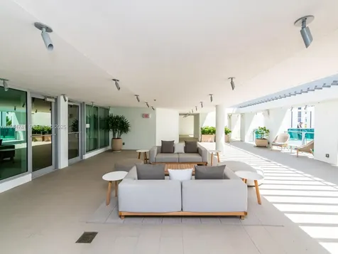 6901 Collins Avenue Miami Beach FL 33141