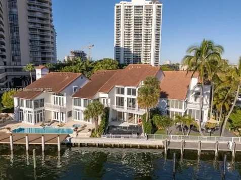 19555 NE 37th Avenue Aventura FL 33180