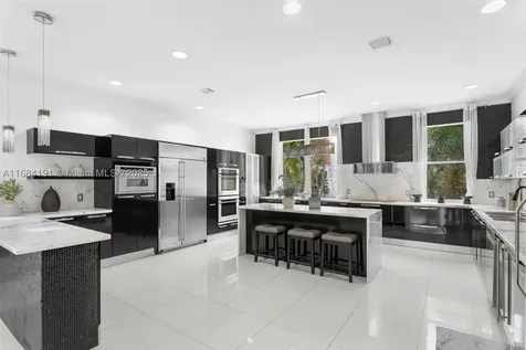 19555 NE 37th Avenue Aventura FL 33180