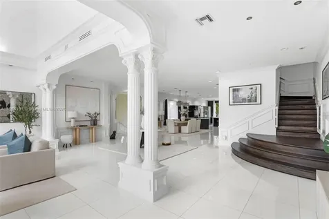 19555 NE 37th Avenue Aventura FL 33180