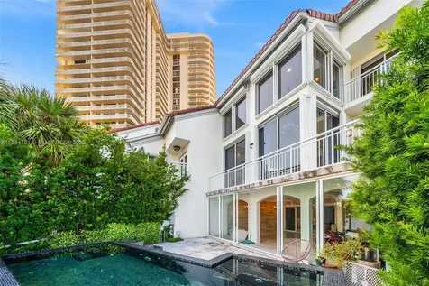 19555 NE 37th Avenue Aventura FL 33180