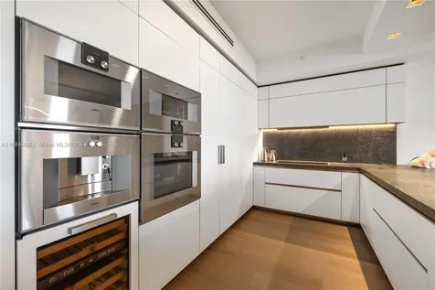 7065 Fisher Island Drive Miami Beach FL 33109