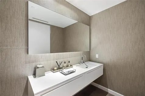 7065 Fisher Island Drive Miami Beach FL 33109