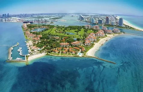 7065 Fisher Island Drive Miami Beach FL 33109