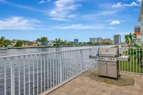 3161 S Ocean Drive Hallandale Beach FL 33009