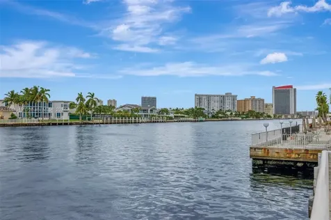 3161 S Ocean Drive Hallandale Beach FL 33009
