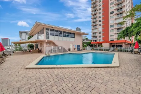 3161 S Ocean Drive Hallandale Beach FL 33009