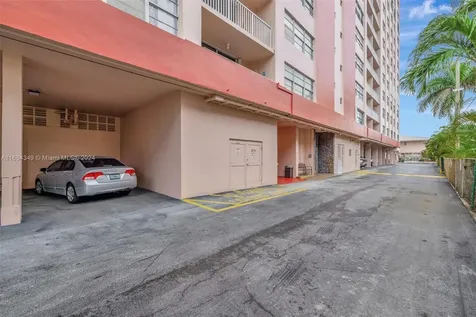 3161 S Ocean Drive Hallandale Beach FL 33009