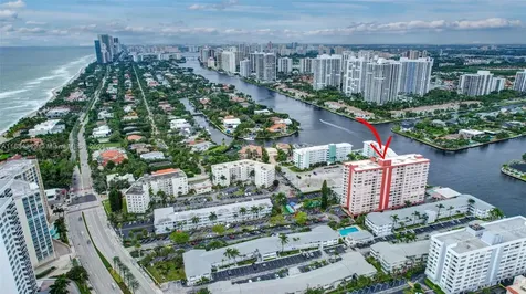 3161 S Ocean Drive Hallandale Beach FL 33009