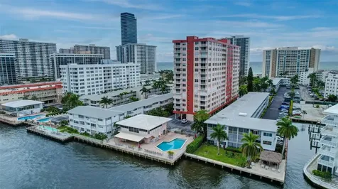 3161 S Ocean Drive Hallandale Beach FL 33009