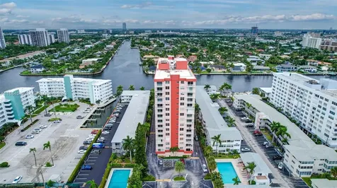 3161 S Ocean Drive Hallandale Beach FL 33009