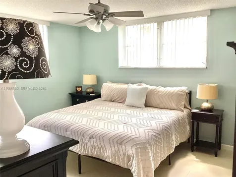 671 S Hollybrook Drive Pembroke Pines FL 33025