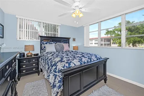 671 S Hollybrook Drive Pembroke Pines FL 33025