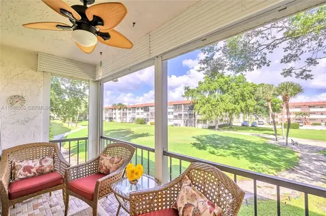 671 S Hollybrook Drive Pembroke Pines FL 33025