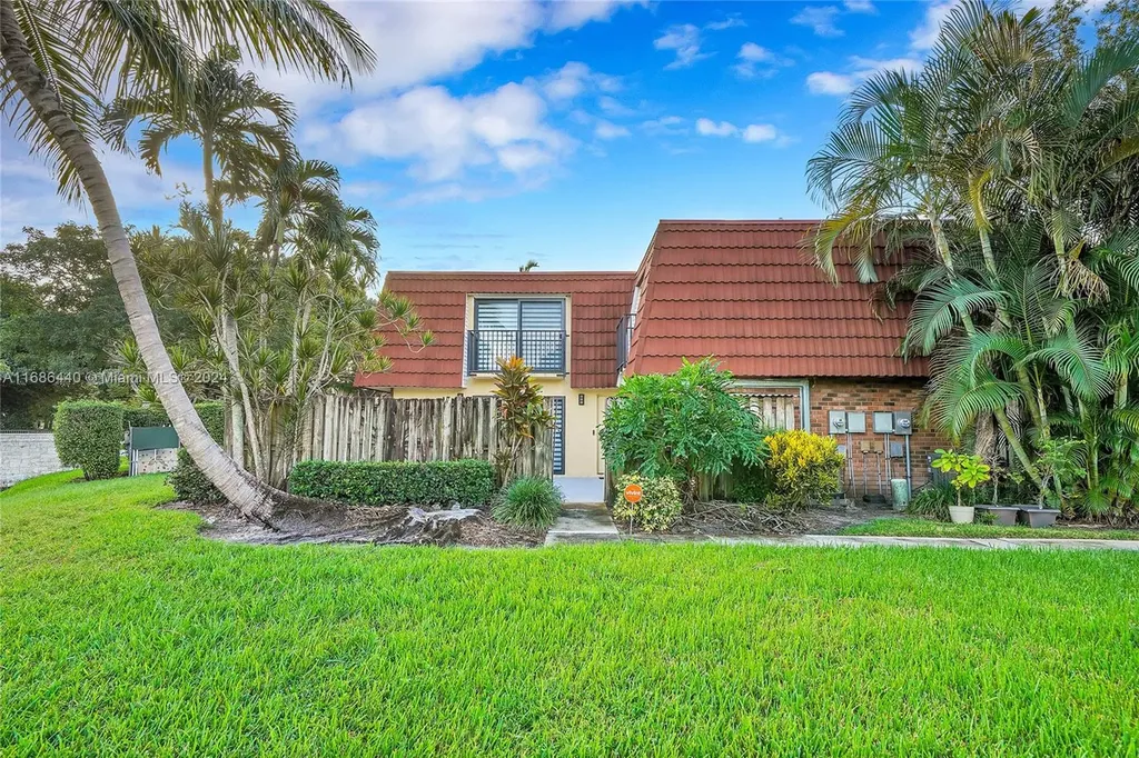 9861 NW 6th Court Plantation FL 33324