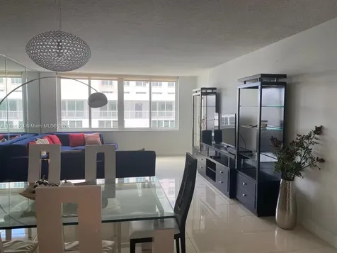 5401 Collins Avenue Miami Beach FL 33140