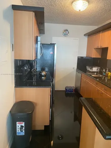 5401 Collins Avenue Miami Beach FL 33140