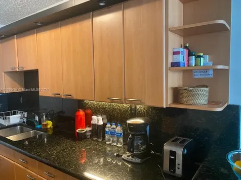 5401 Collins Avenue Miami Beach FL 33140