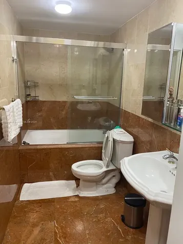 5401 Collins Avenue Miami Beach FL 33140