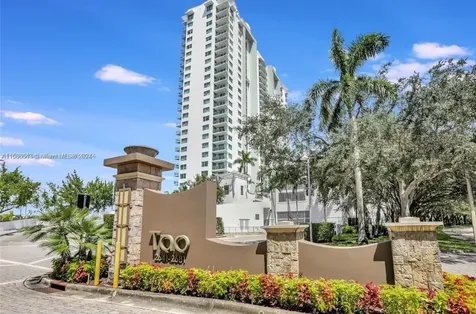 2641 N Flamingo Road Sunrise FL 33323