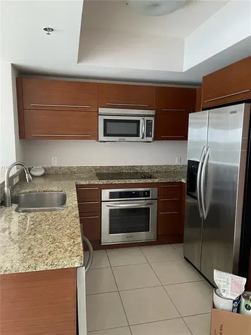 2641 N Flamingo Road Sunrise FL 33323