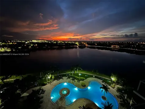 2641 N Flamingo Road Sunrise FL 33323