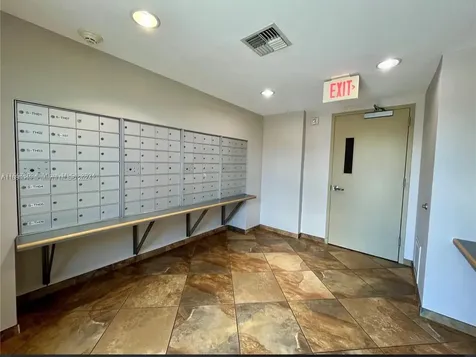 2641 N Flamingo Road Sunrise FL 33323