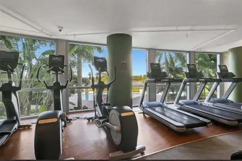 2641 N Flamingo Road Sunrise FL 33323
