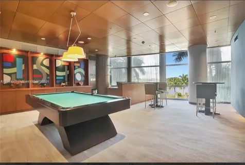 2641 N Flamingo Road Sunrise FL 33323