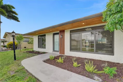 12270 NW 29th Place Sunrise FL 33323