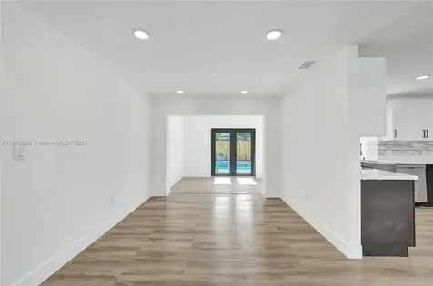 12270 NW 29th Place Sunrise FL 33323