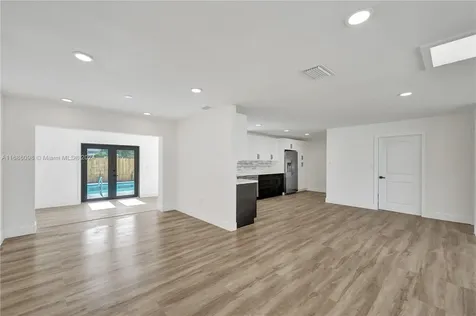 12270 NW 29th Place Sunrise FL 33323